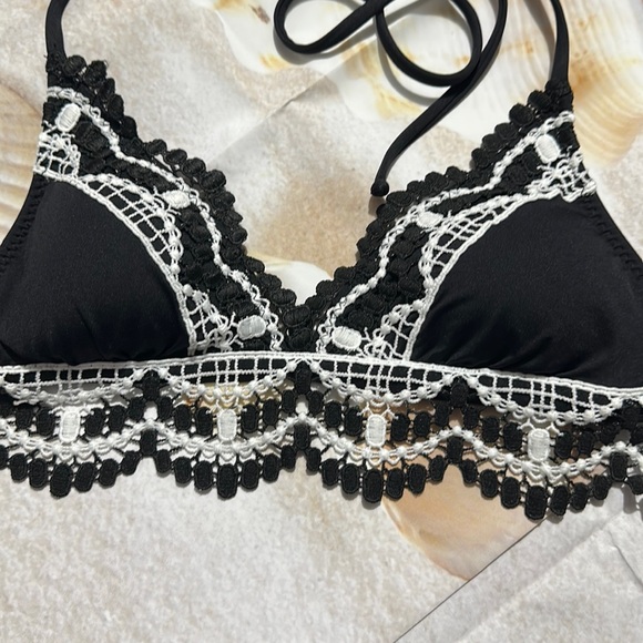 🆕NWT 2 PC BECCA Delilah Crochet Bikini Top + Bottom - Picture 15 of 16